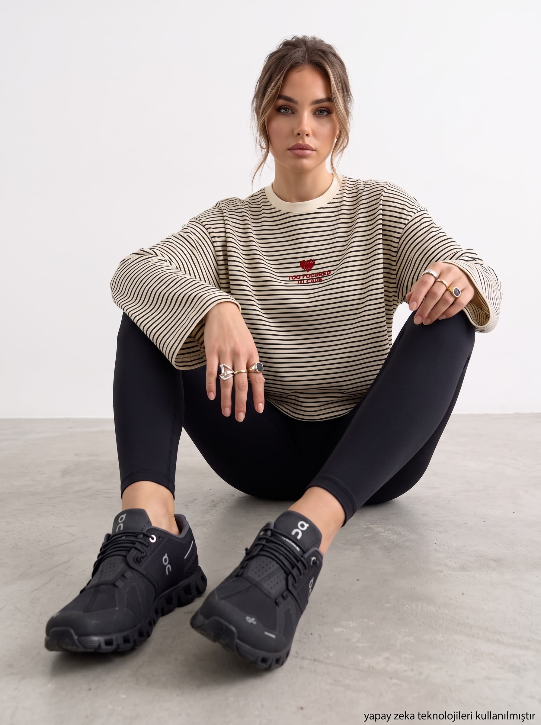 Çizgi Desen Nakışlı Süprem T-shirt Beyaz