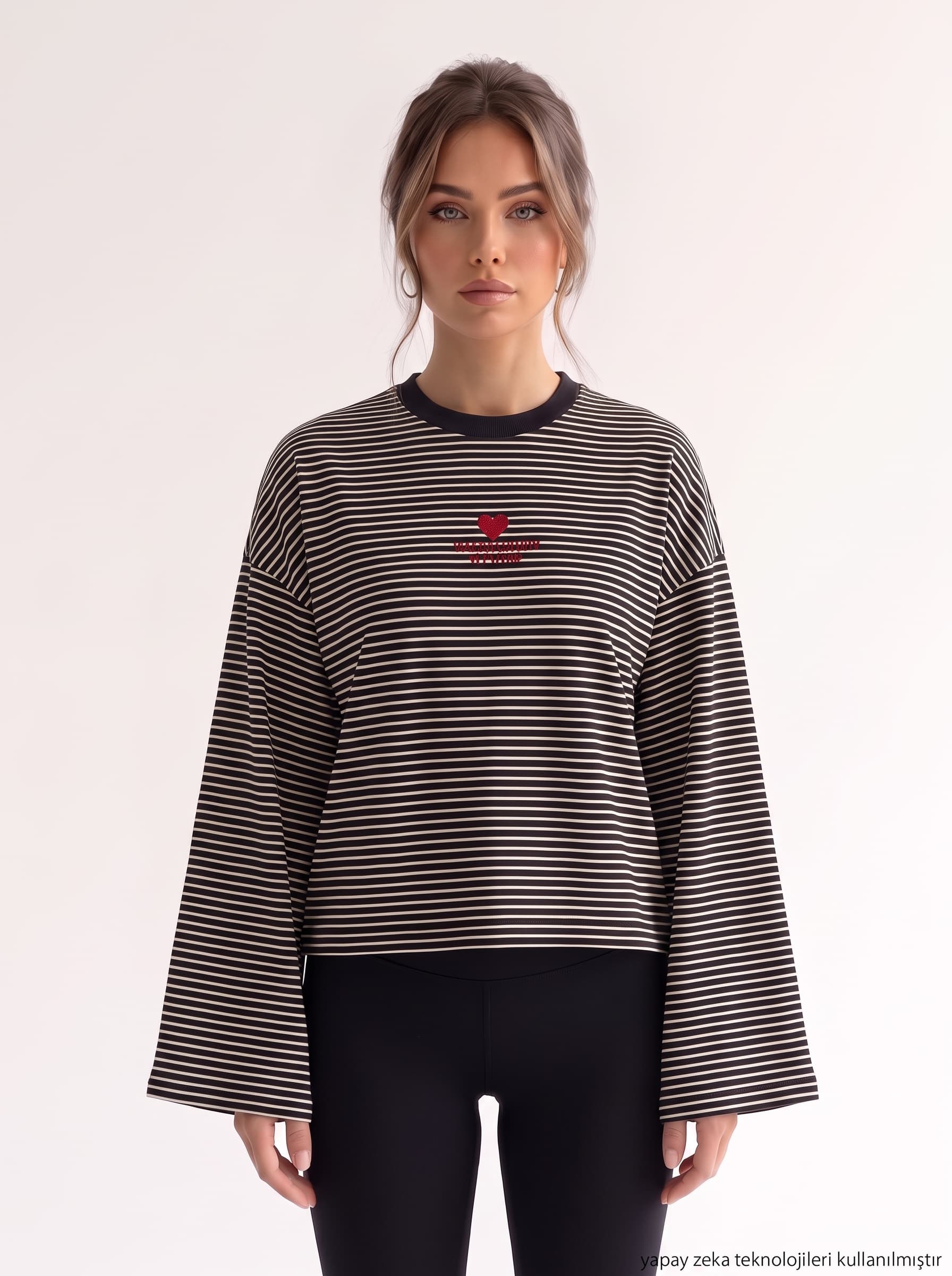 Çizgi Desen Nakışlı Süprem T-shirt Siyah