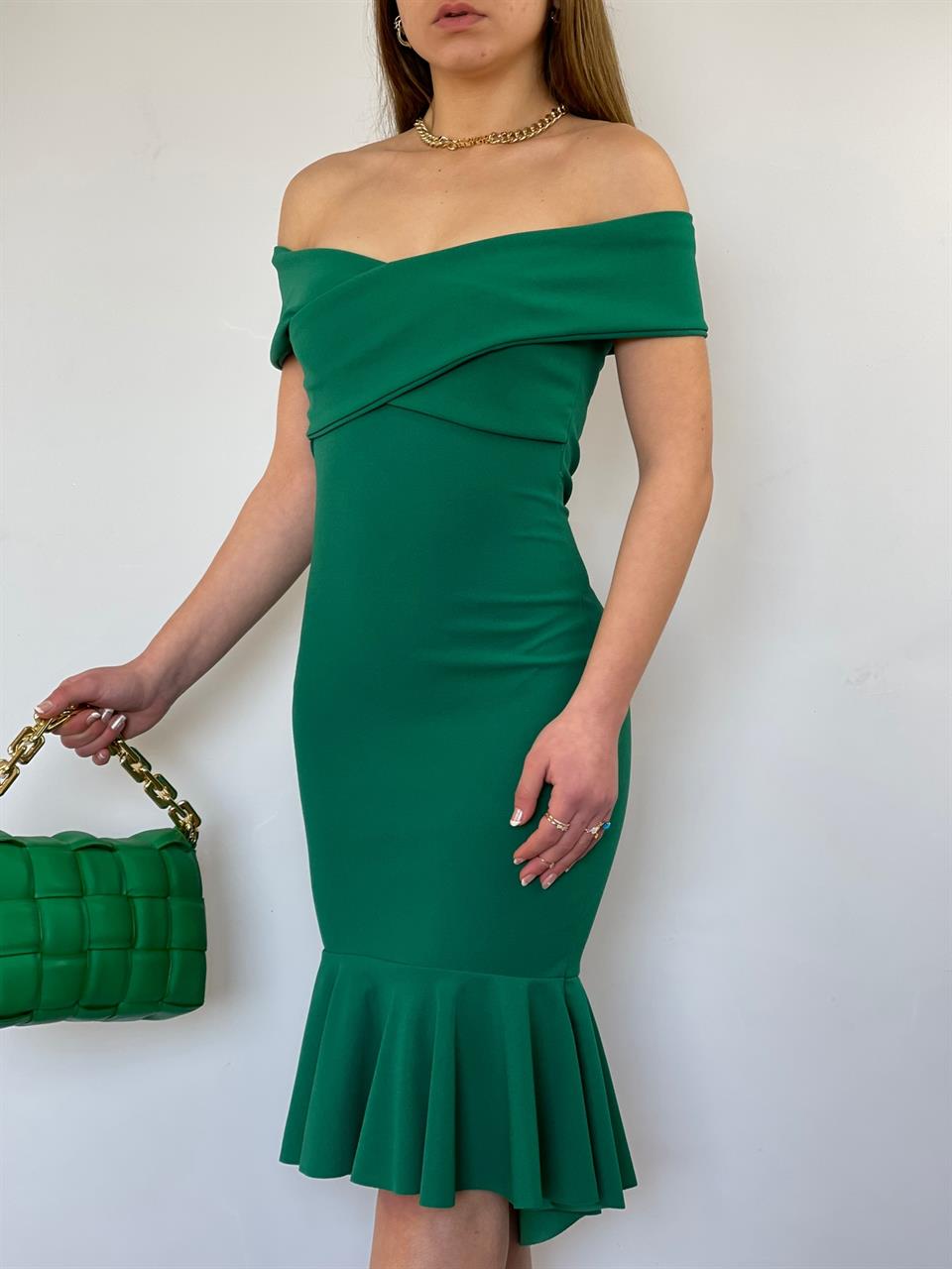 Crep Dokuma Kumaş Çapraz Yaka Full Likralı Eteği Volanlı Elbise