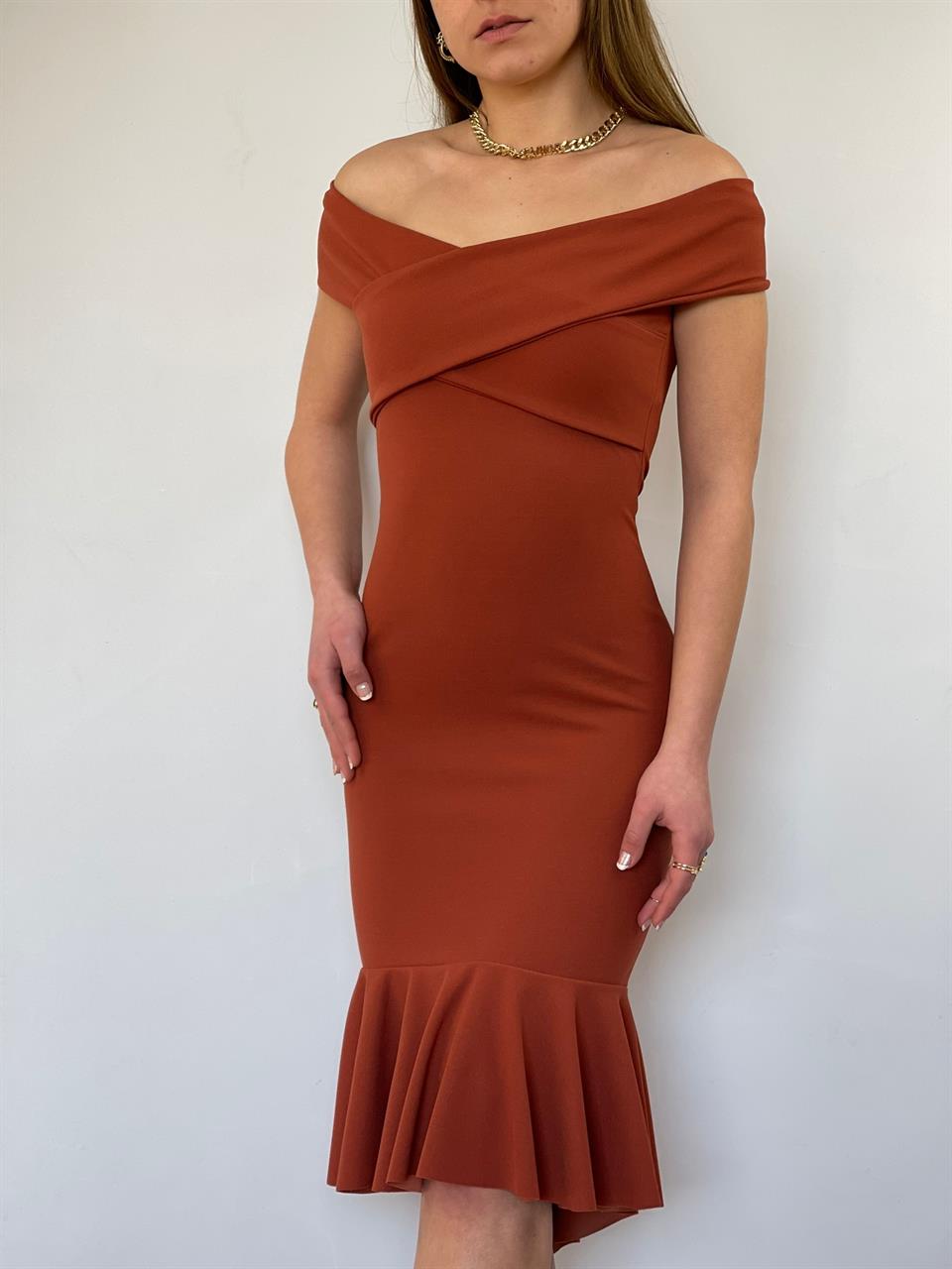 Crep Dokuma Kumaş Çapraz Yaka Full Likralı Eteği Volanlı Elbise