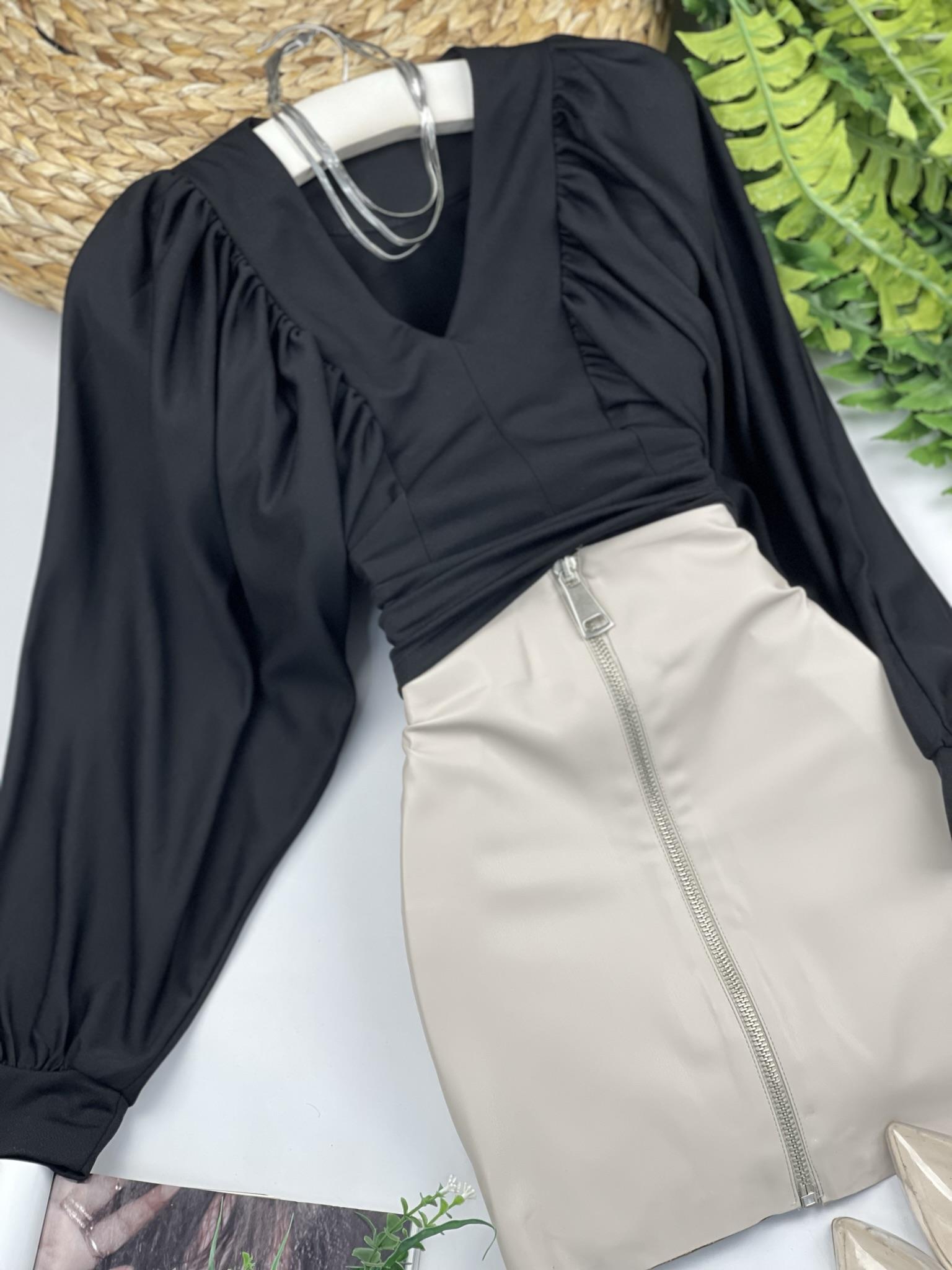 Crep Dokuma Kumaş Yarasa Kollu Bluz