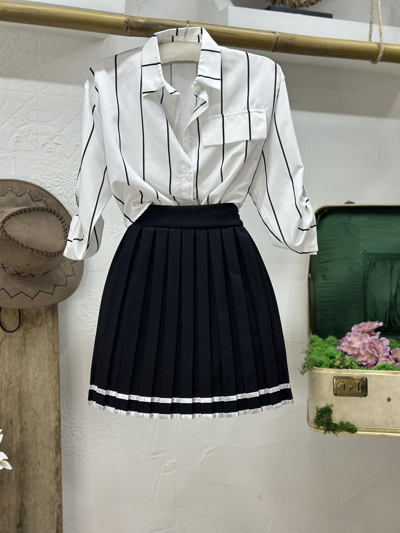 Dubble Kumaş Pileli Biyeli Şort Astarlı Etek 