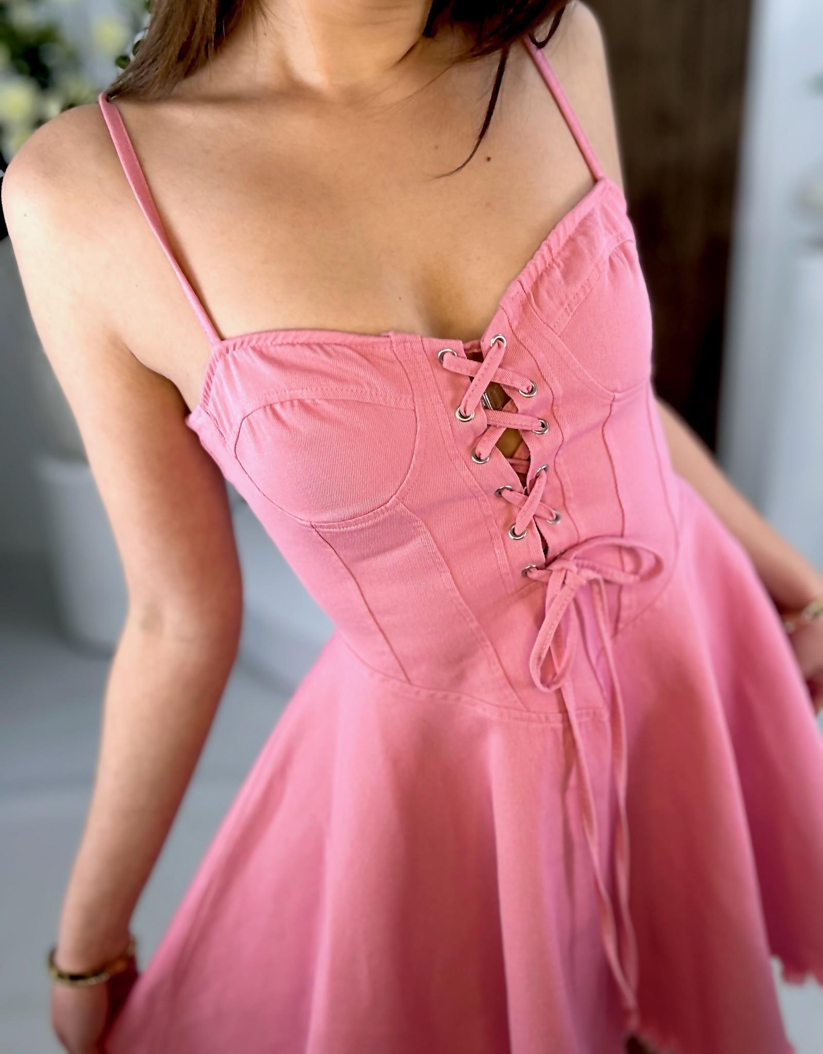 Gabardin Kumaş Kuşgözü Detay Kloş Mini Elbisemiz Pembe