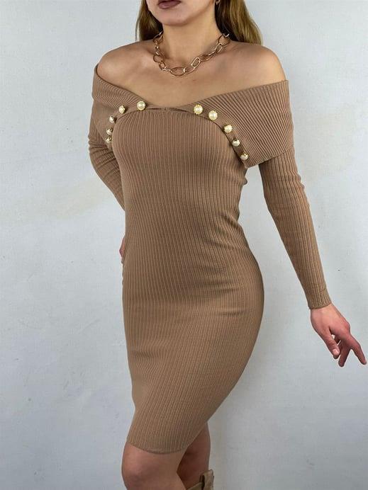 İnci Düğmeli Düşük Omuz Triko Elbise