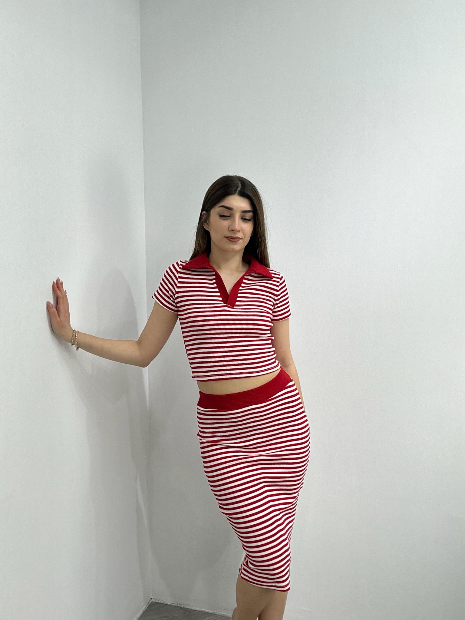 İthal Kaşkorse Kumaş Çizgi Desen Gömlek Yaka Etekli Takım 