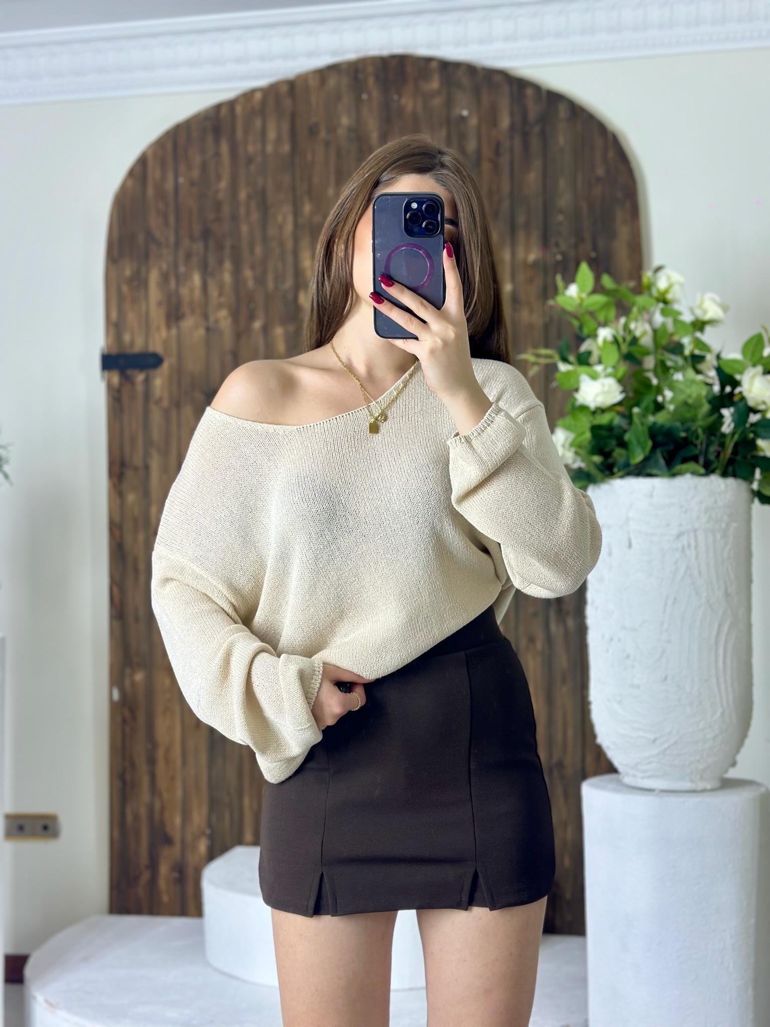 İthal Örme Crep Kumaş Çift Yırtmaçlı Şort Etek