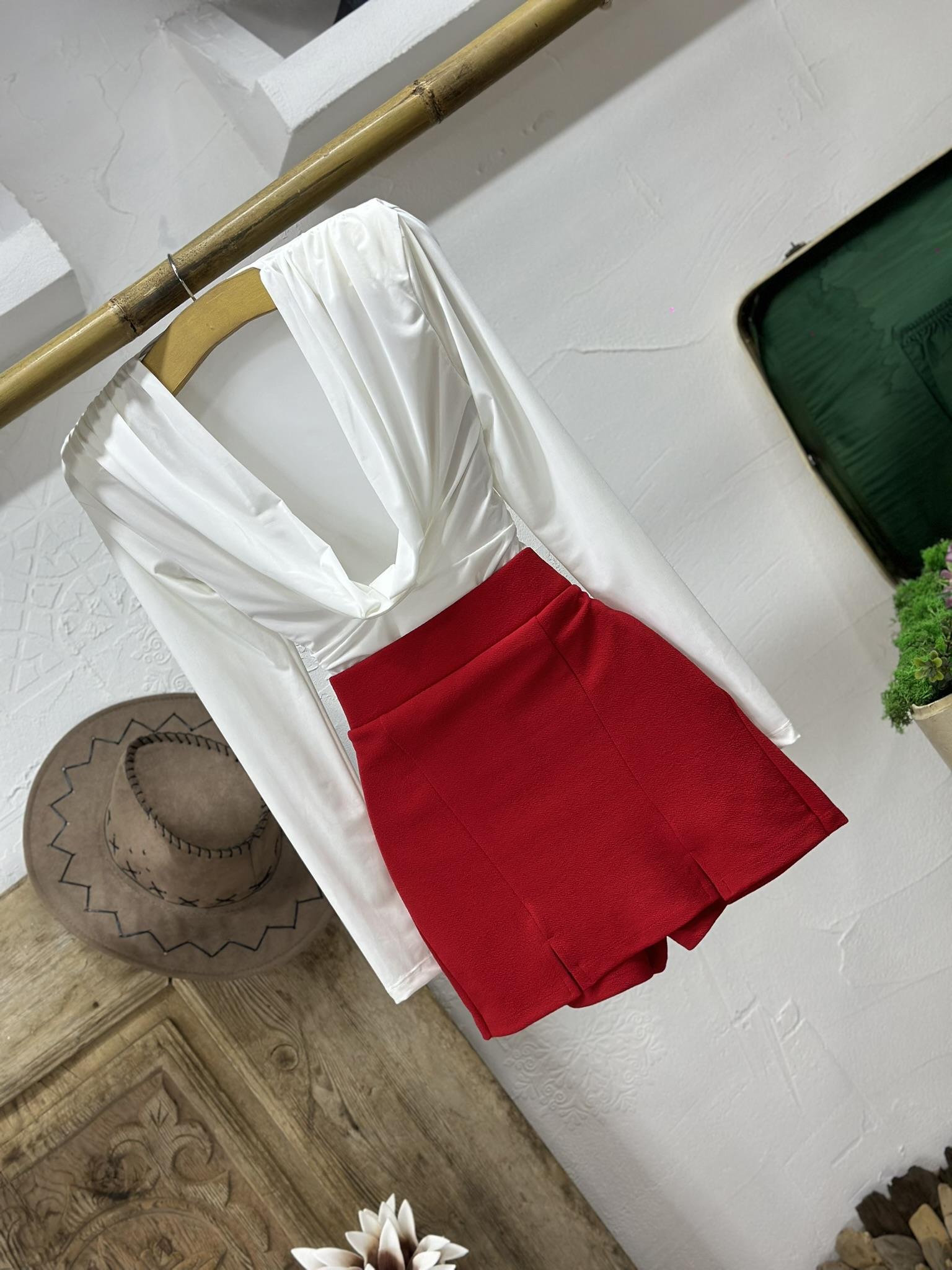 İthal Örme Crep Kumaş Çift Yırtmaçlı Şort Etek