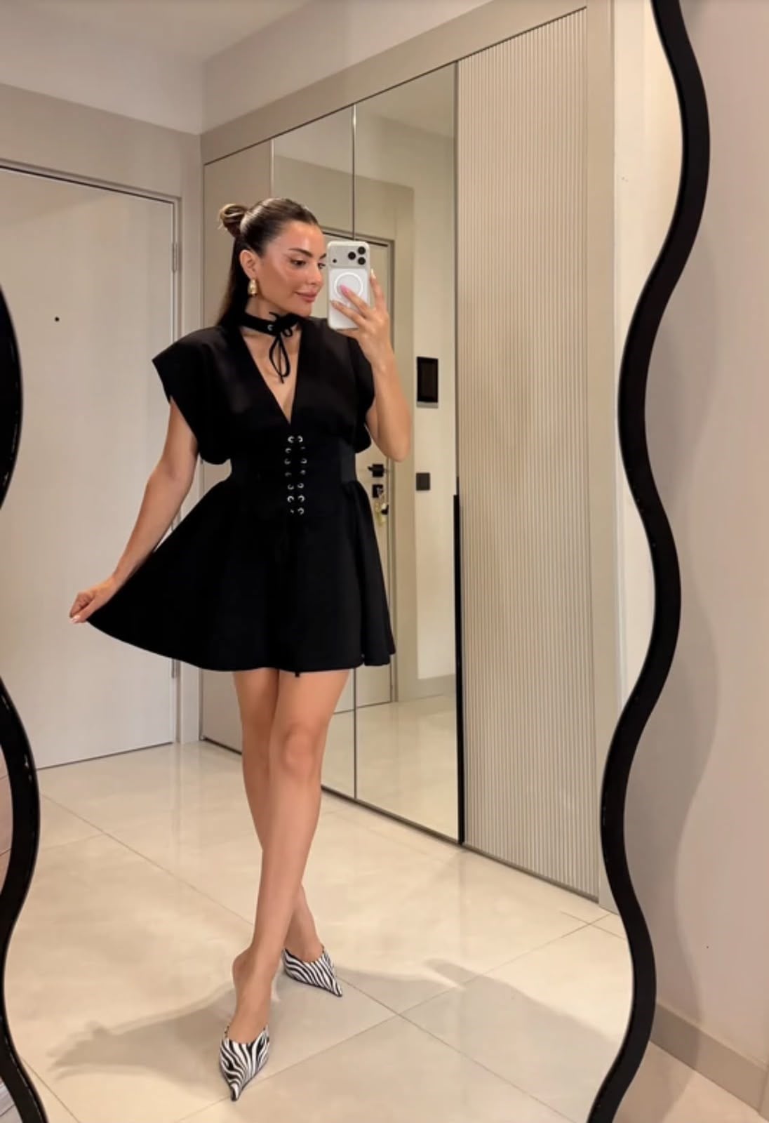 İthal Poplin Kumaş Korseli Tasarım Elbise Siyah 