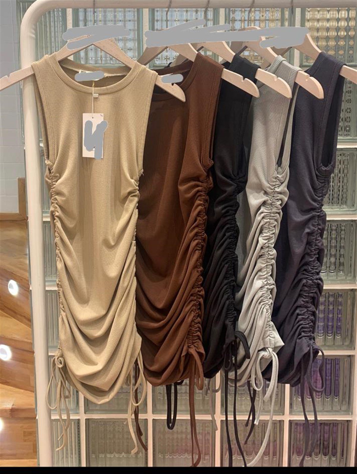 KAŞKORSE KUMAŞ ASANSÖR BÜZGÜLÜ BÜZGÜLÜ ELBİSE