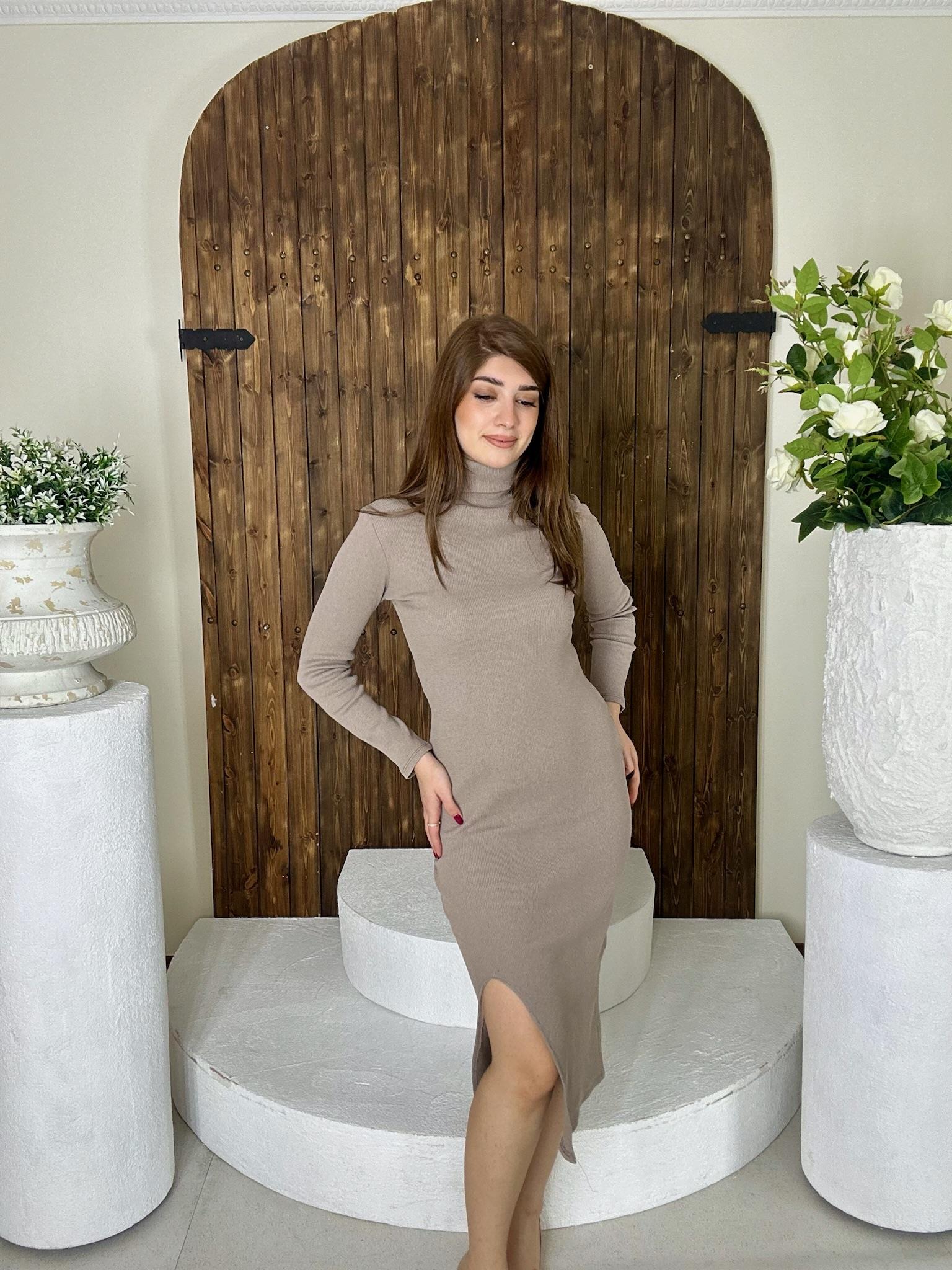 Kaşkorse Kumaş Balıkçı Yaka Yan Yırtmaçlı Midi Boy  Bej Kalem  Elbise