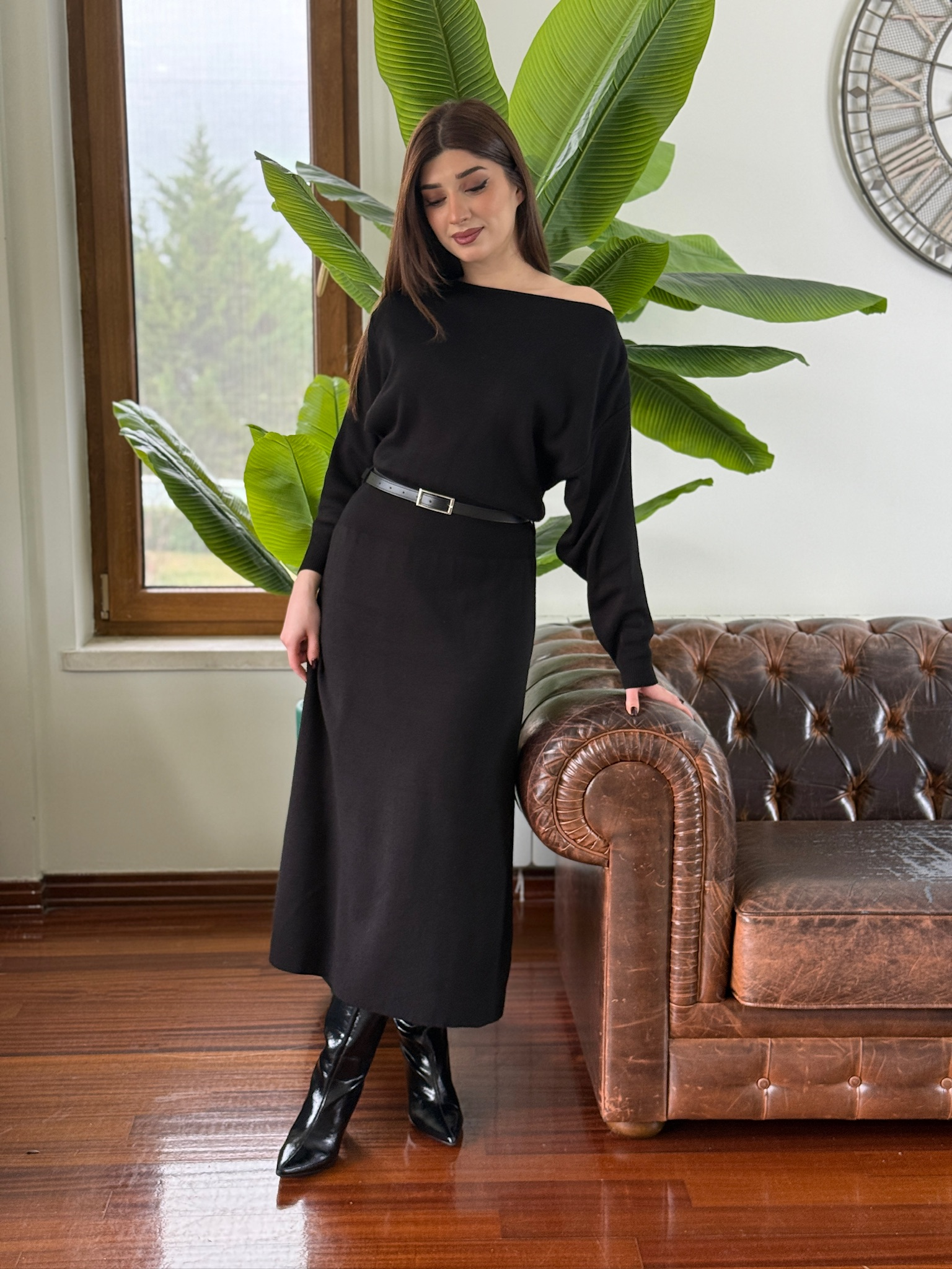 Kayık Yaka Yarasa Kol Kemerli Midi Boy Triko Elbise 