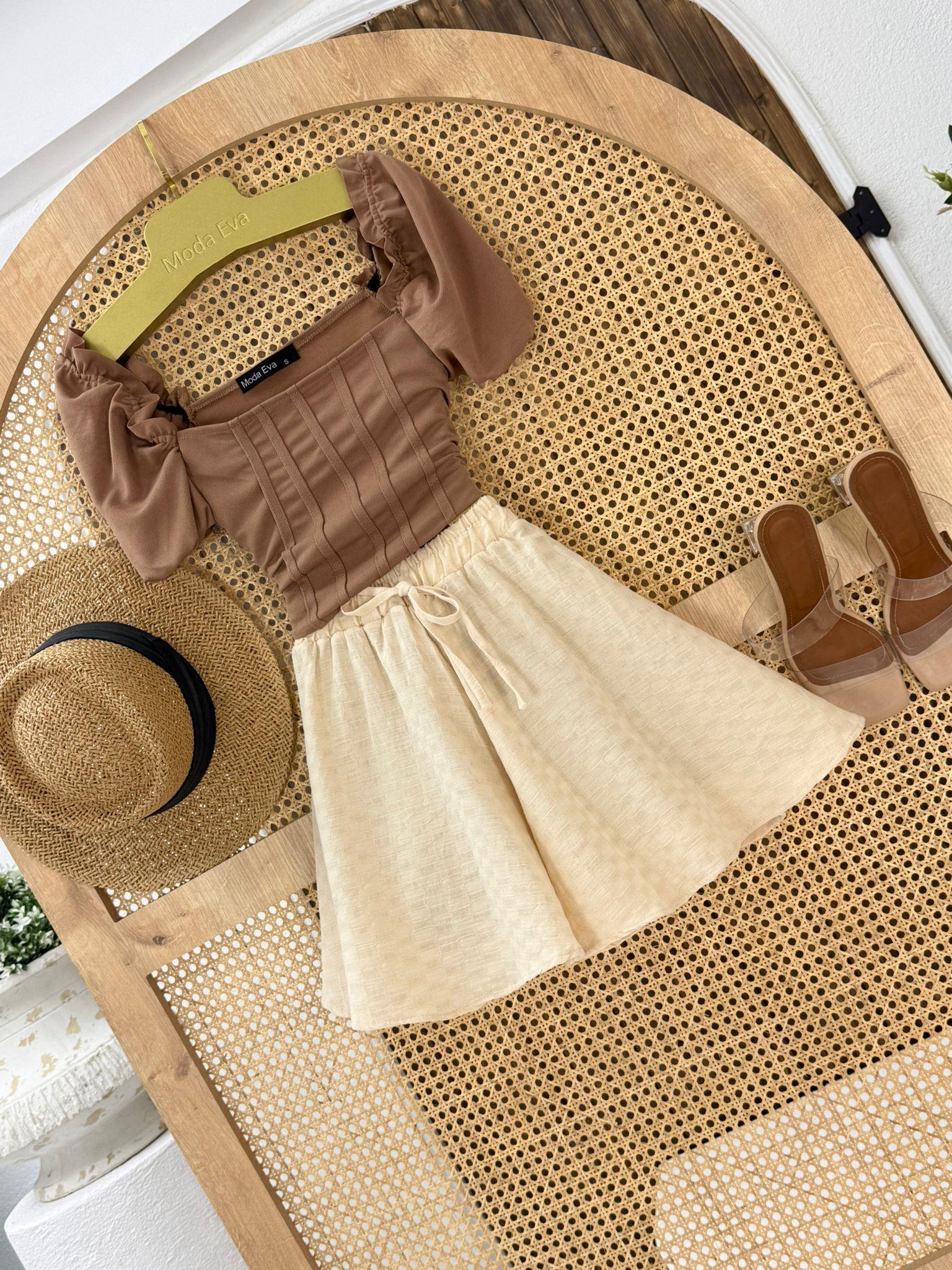 Keten Kumaş Astarlı Beli Lastikli Etek Görünümlü Şort