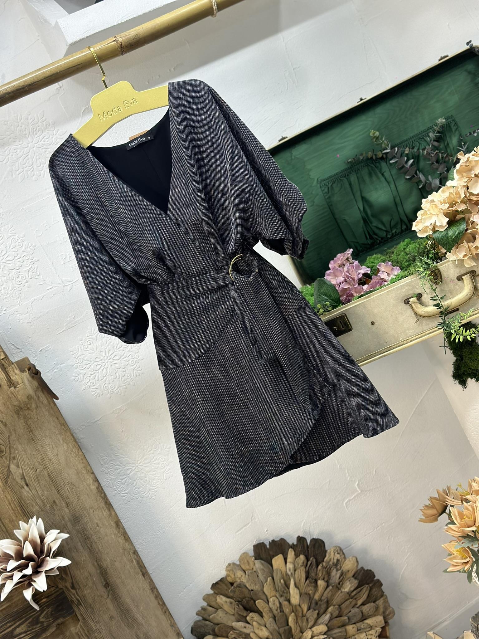 Keten Kumaş Etekleri Volanlı Bağlama Detay Tasarım Elbise