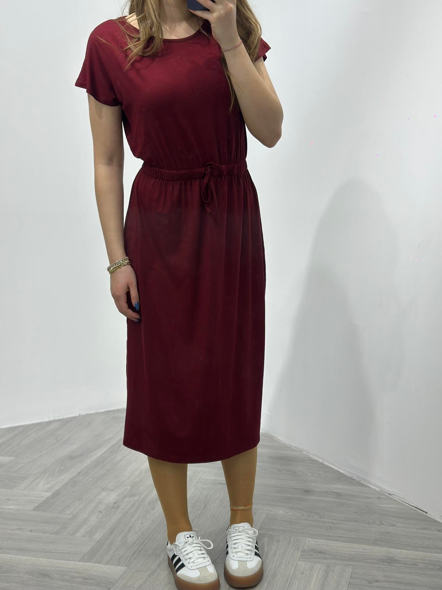 Kristal Pamuk Kumaş Bel Büzgülü Midi Boy Elbise Bordo