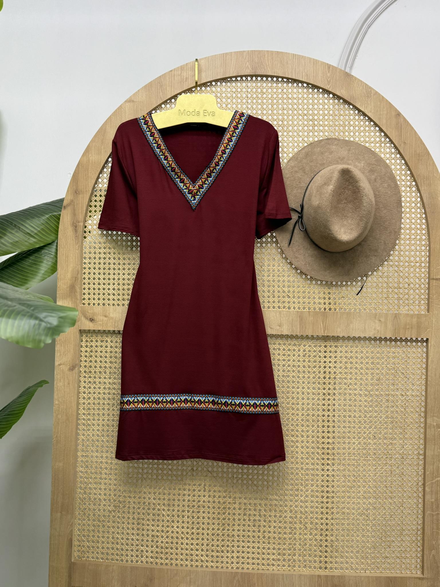 Crep Kumaş Etnik Desen Şeritli V Yaka Rahat Elbise Bordo