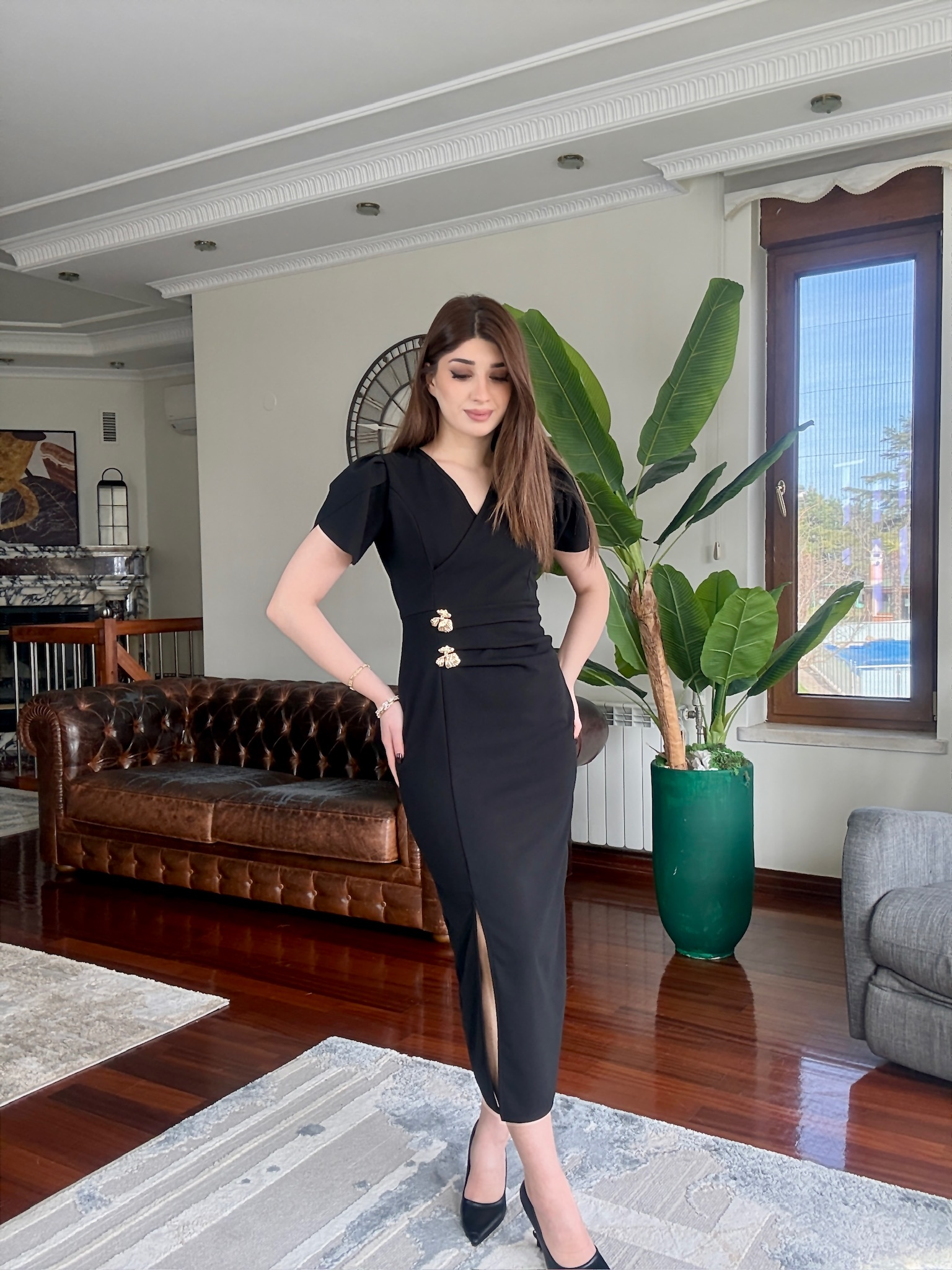 Likralı Crep Kumaş Düğme Detaylı Midi Boy Kalem Elbise Siyah