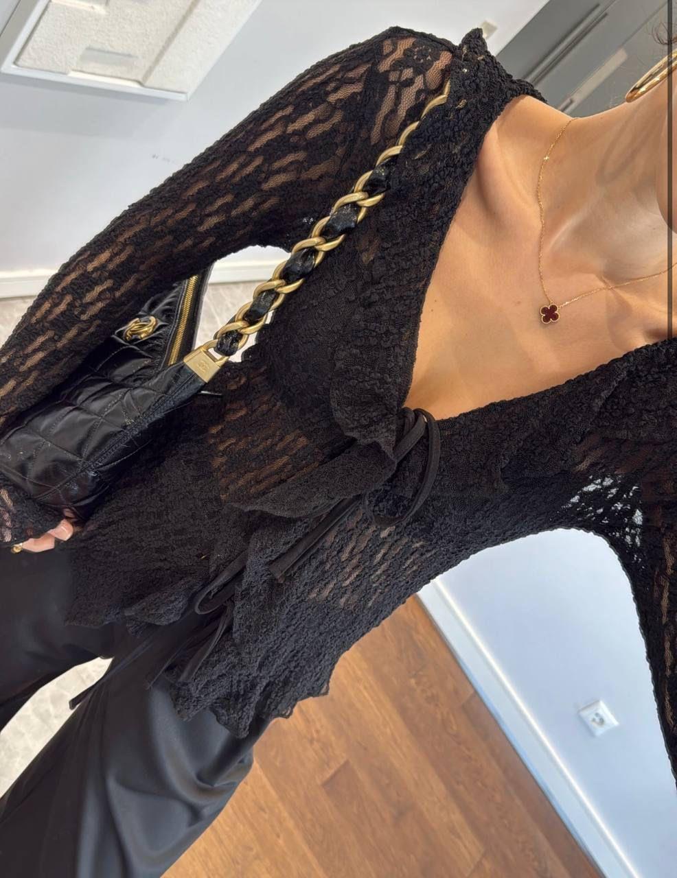 Likralı Tül Kumaş Fırfırlı Bağlamalı Bluz Siyah