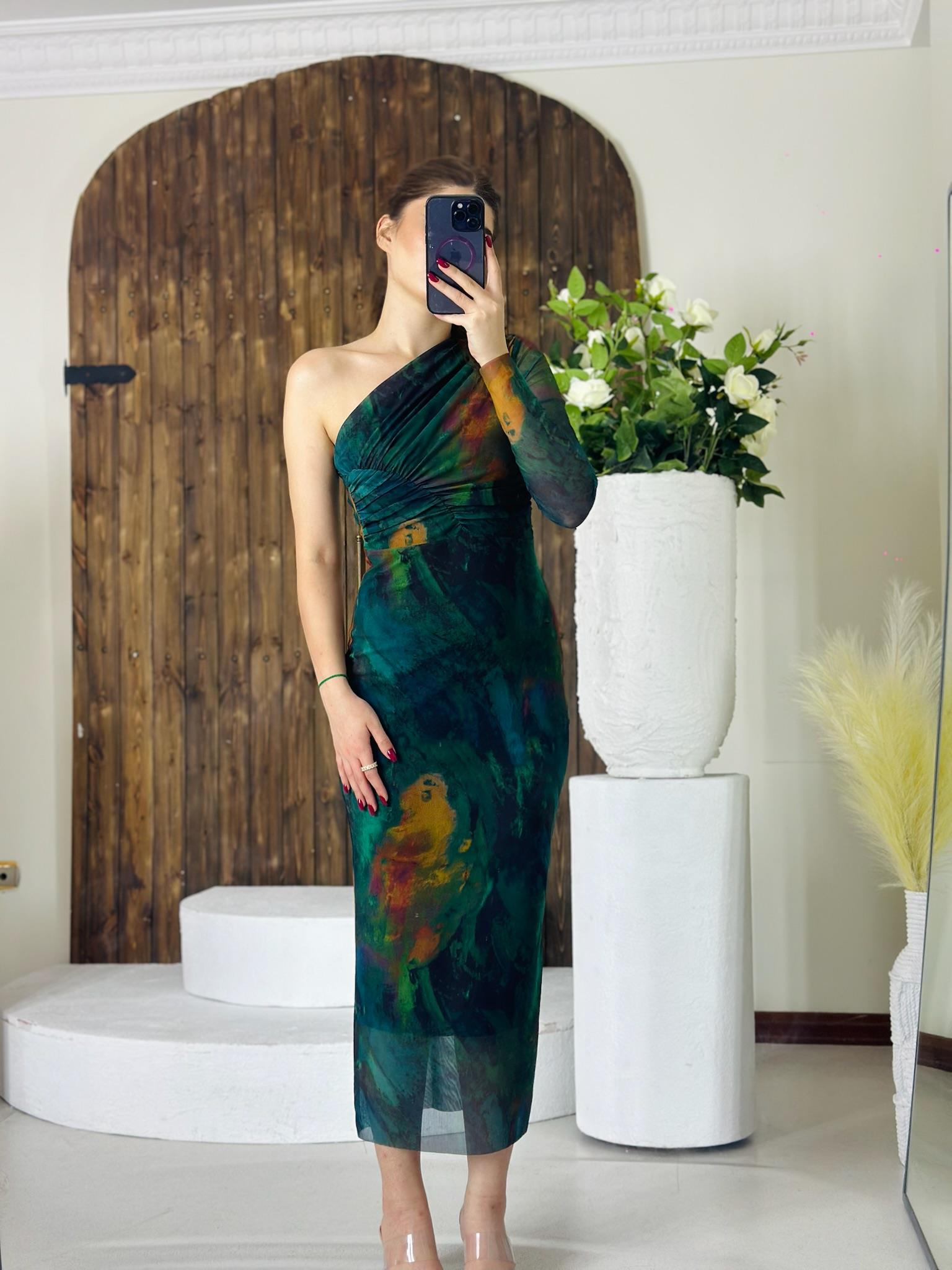 Likralı Tül Şifon Kumaş Tek Kol Koyu Yeşil Kalem Elbise