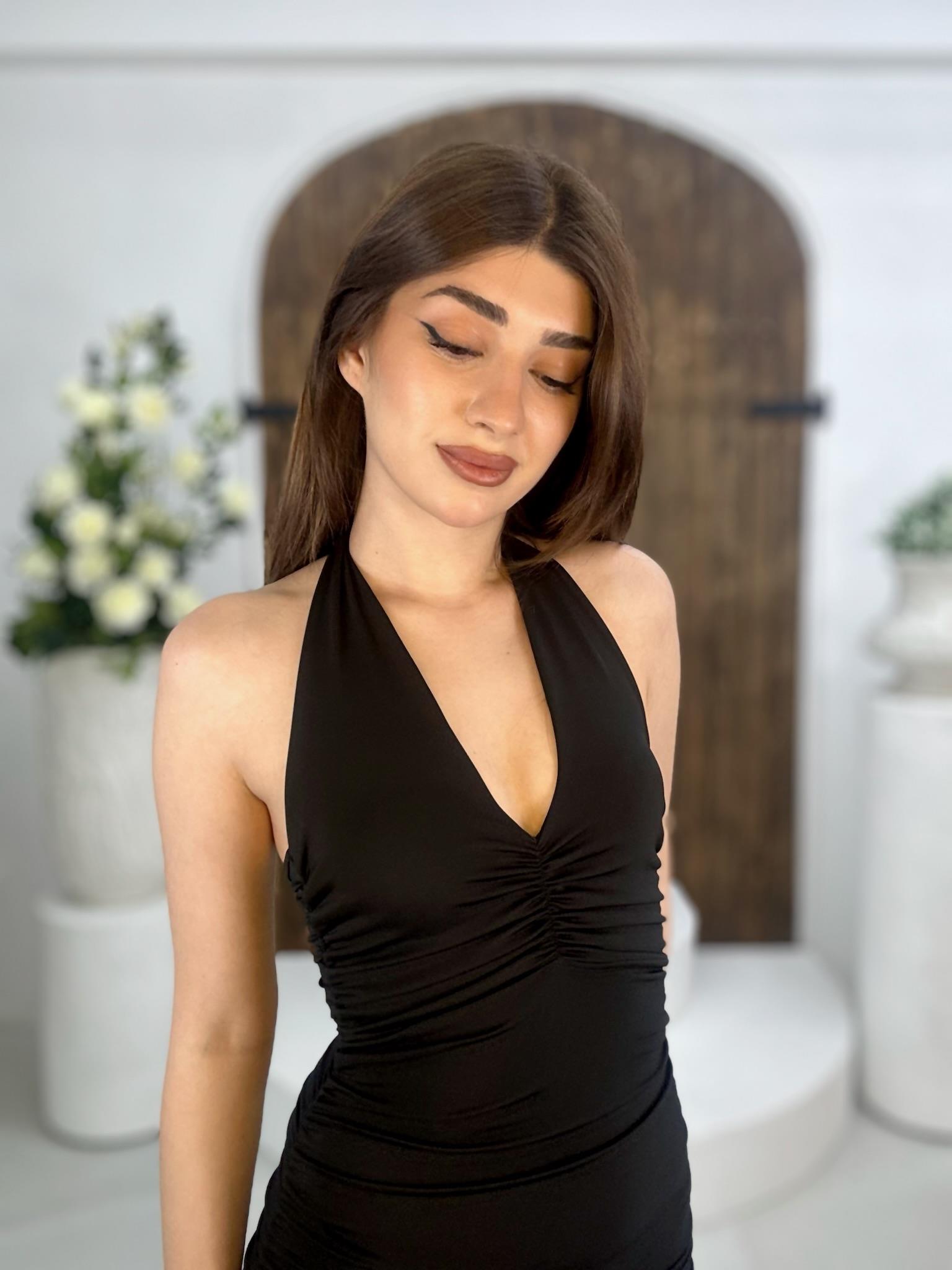 Micro Kumaş Drape Detay Boyundan Bağlamalı Elbisemiz Siyah