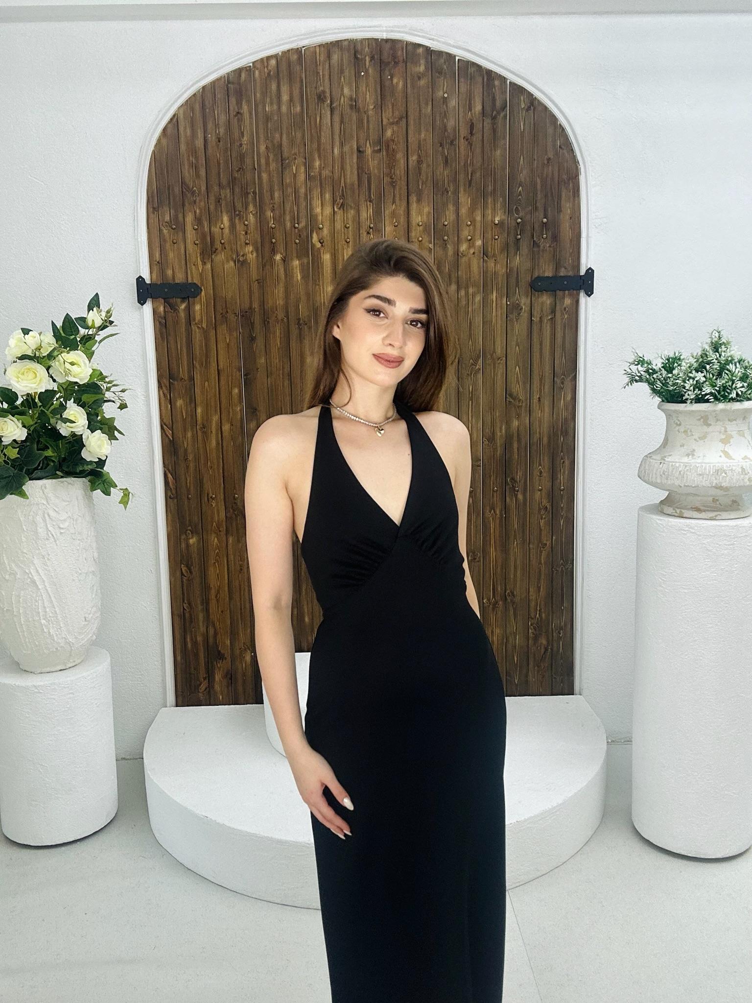 Modal Kumaş Sırt Bağlama Detaylı Uzun Tasarım Elbisemiz Siyah