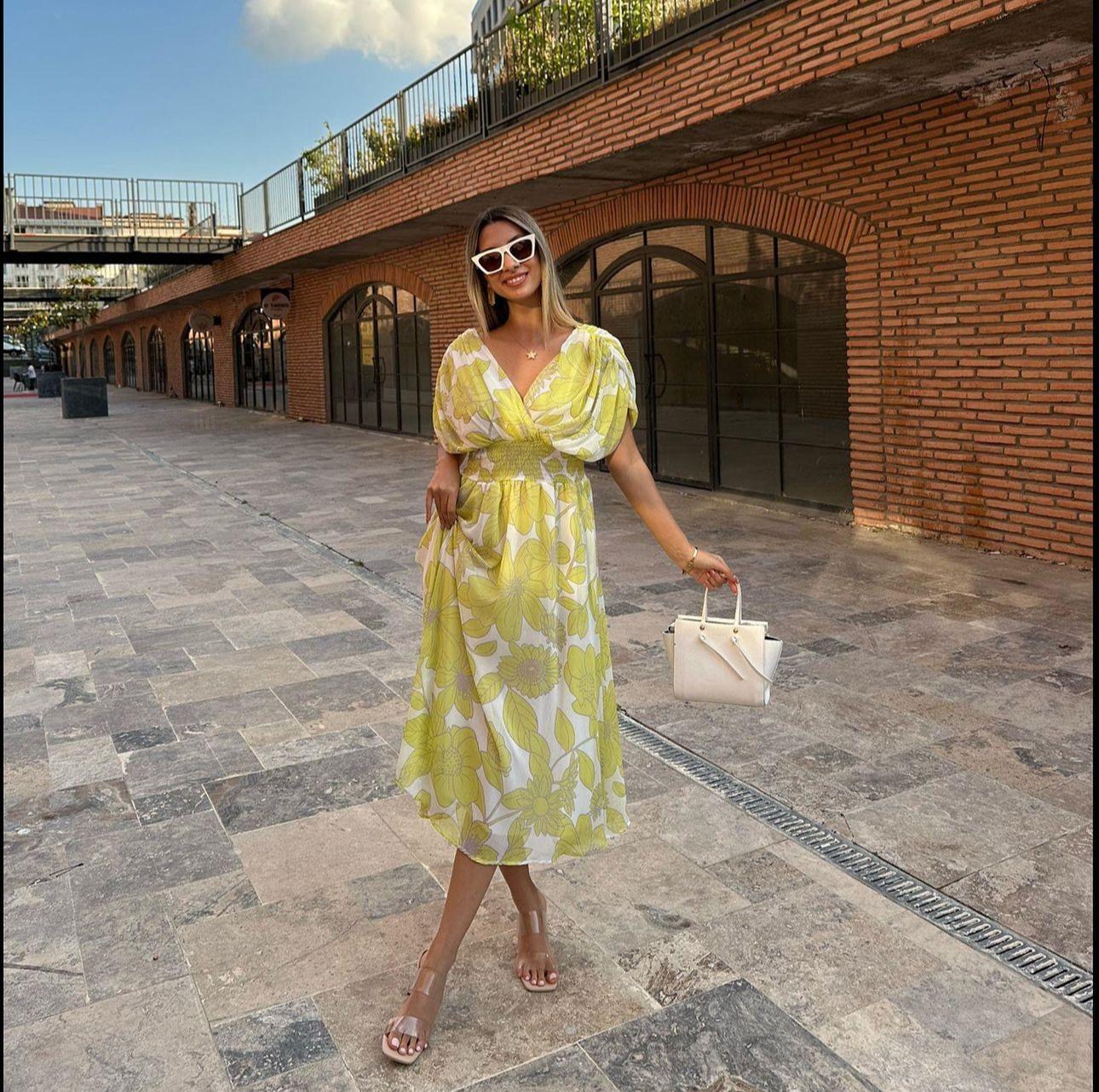 Multi Şifon Kumaş Beli Gipeli  Midi Boy Desenli Elbise