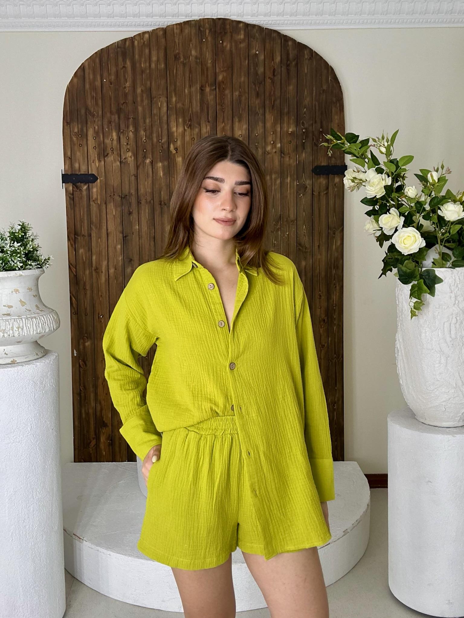 Müslin Kumaş Oversize Kalıp Uzun Kollu Gömlek ve Şort İkili Takım Yağ Yeşili