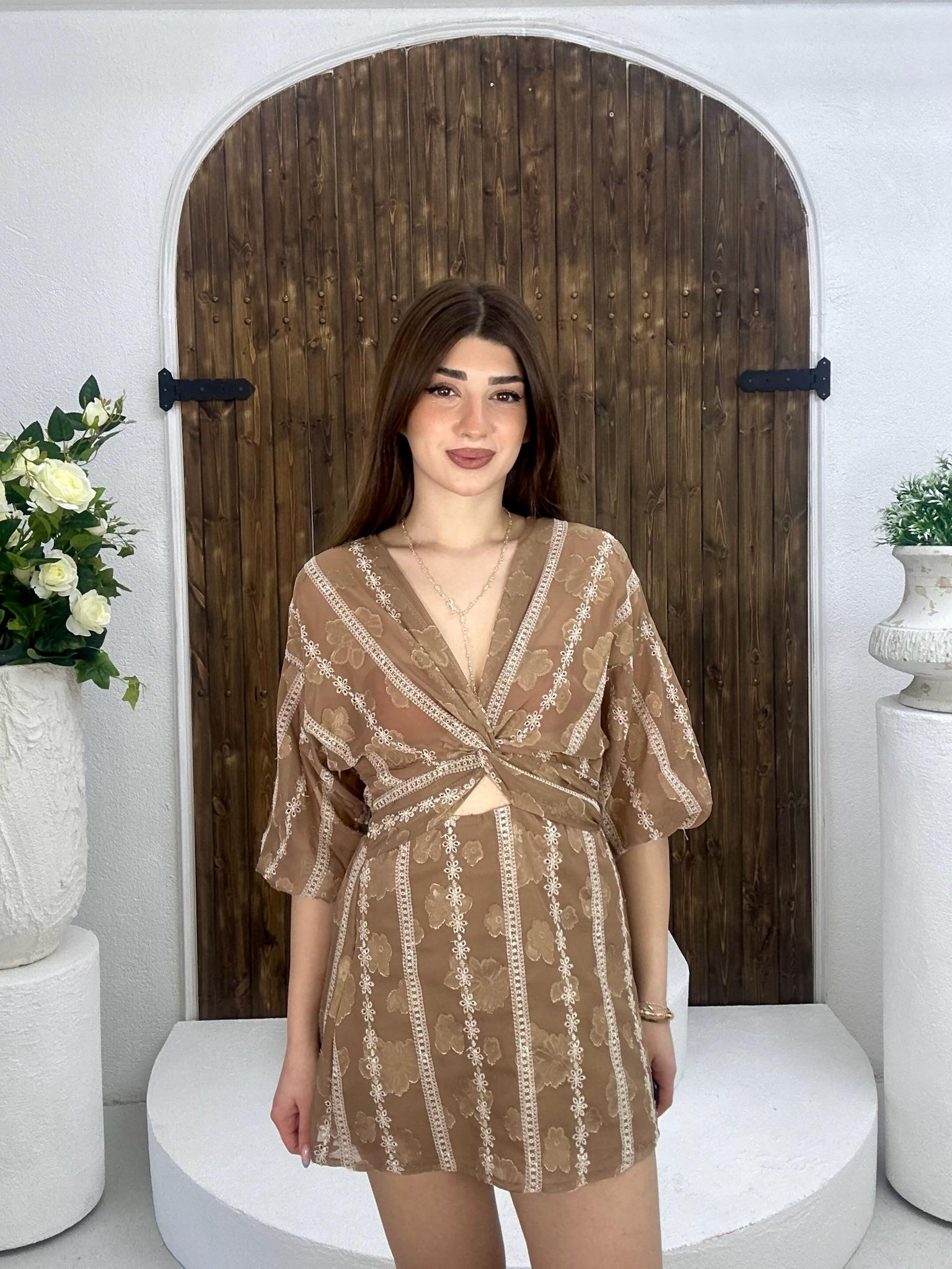 Premium Seri Nakış Detay Bel Dekolteli Tasarım Elbise 