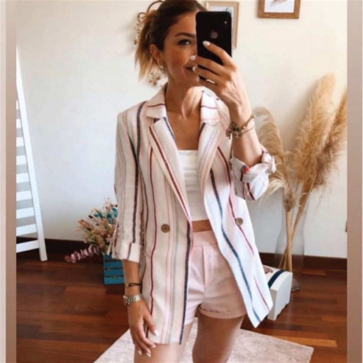 PUDRA ŞORT