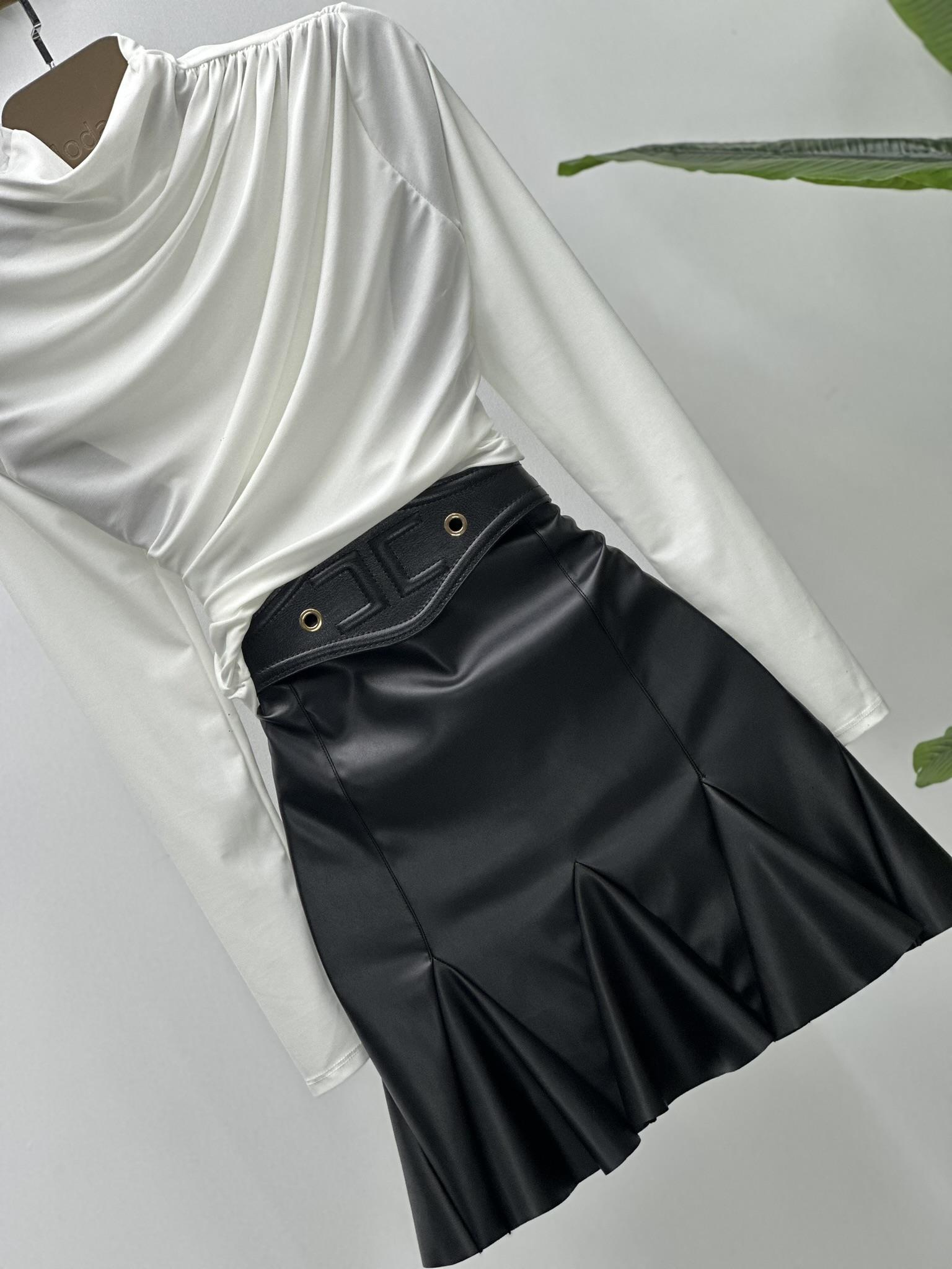 Sandy Kumaş Drapeli Yarım Balıkçı Beyaz Bluz 