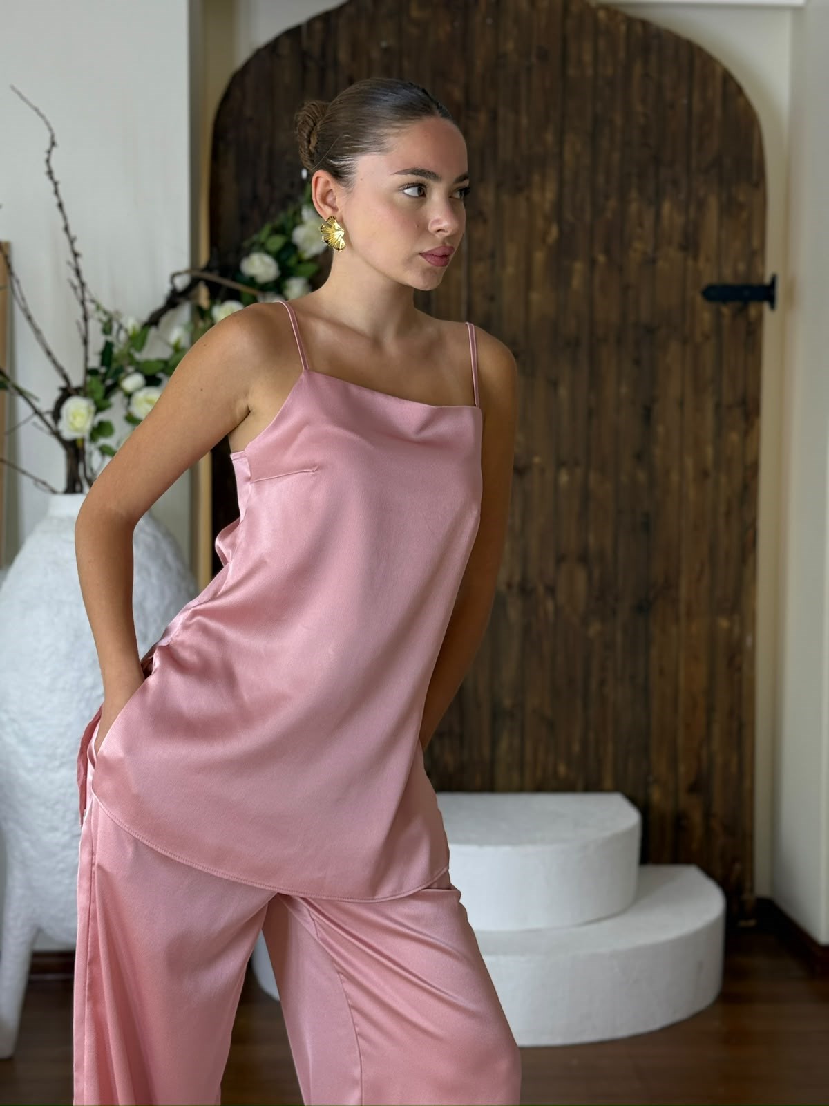 Saten Kumaş Pantolon Askılı Bluz İkili Takım Pudra