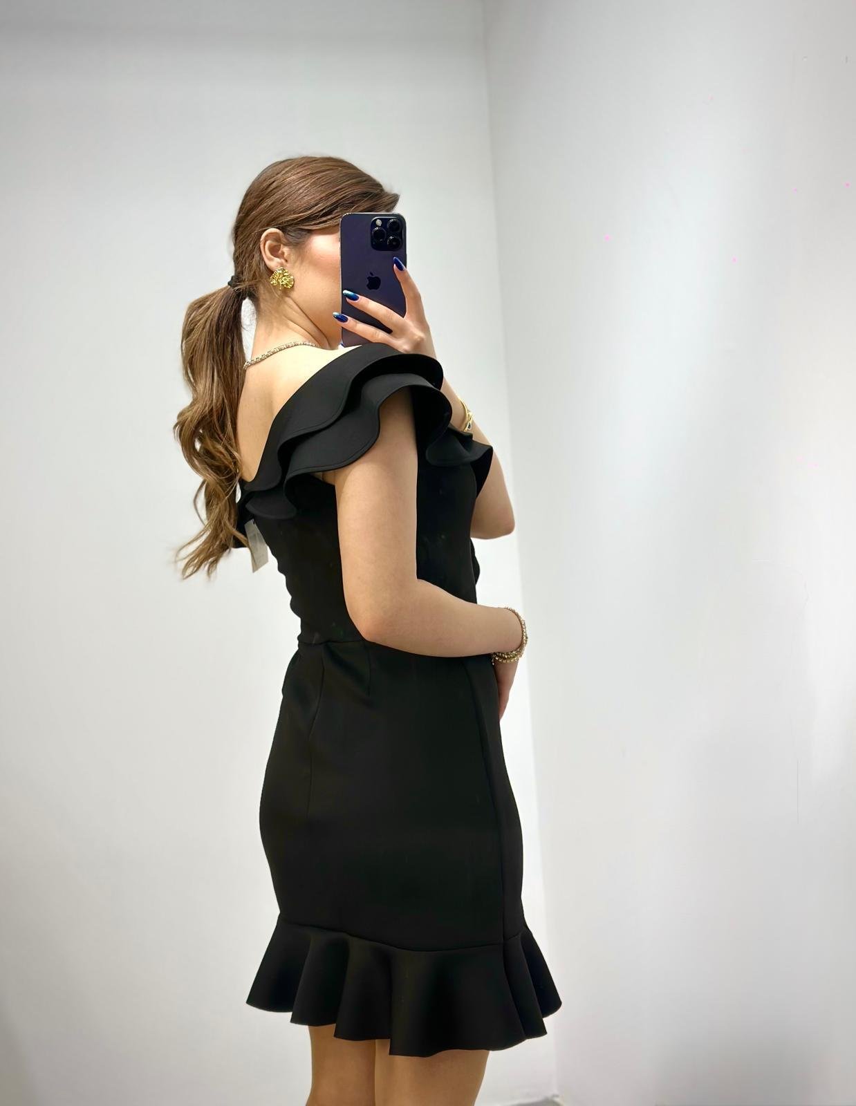 Scuba Kumaş Volanlı Özel Üretim Elbise Siyah