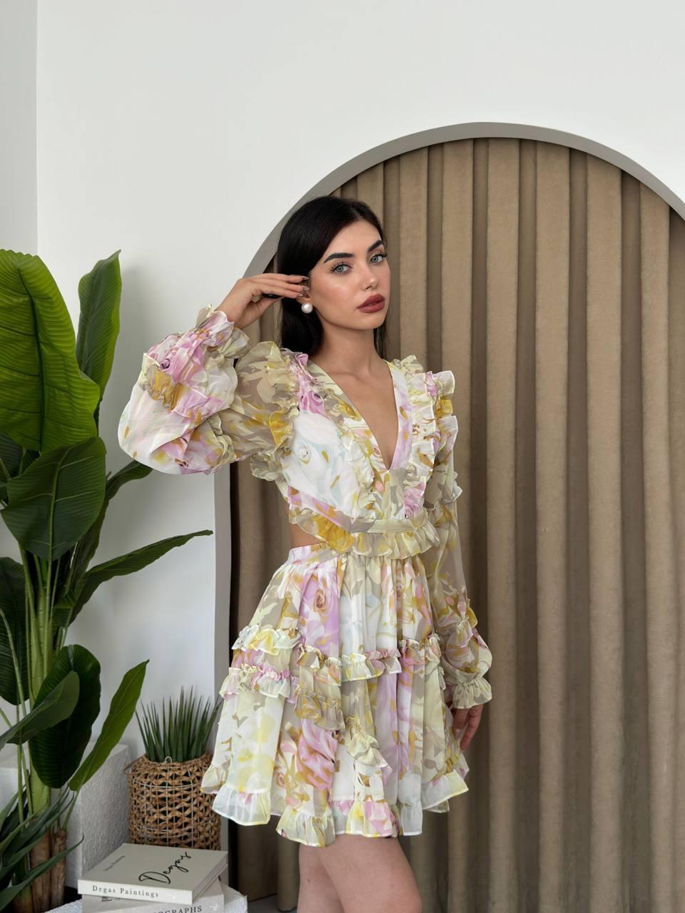 Şifon Kumaş Kat Etekli Fırfırlı Sırt Dekolte Tasarım Elbise Sarı