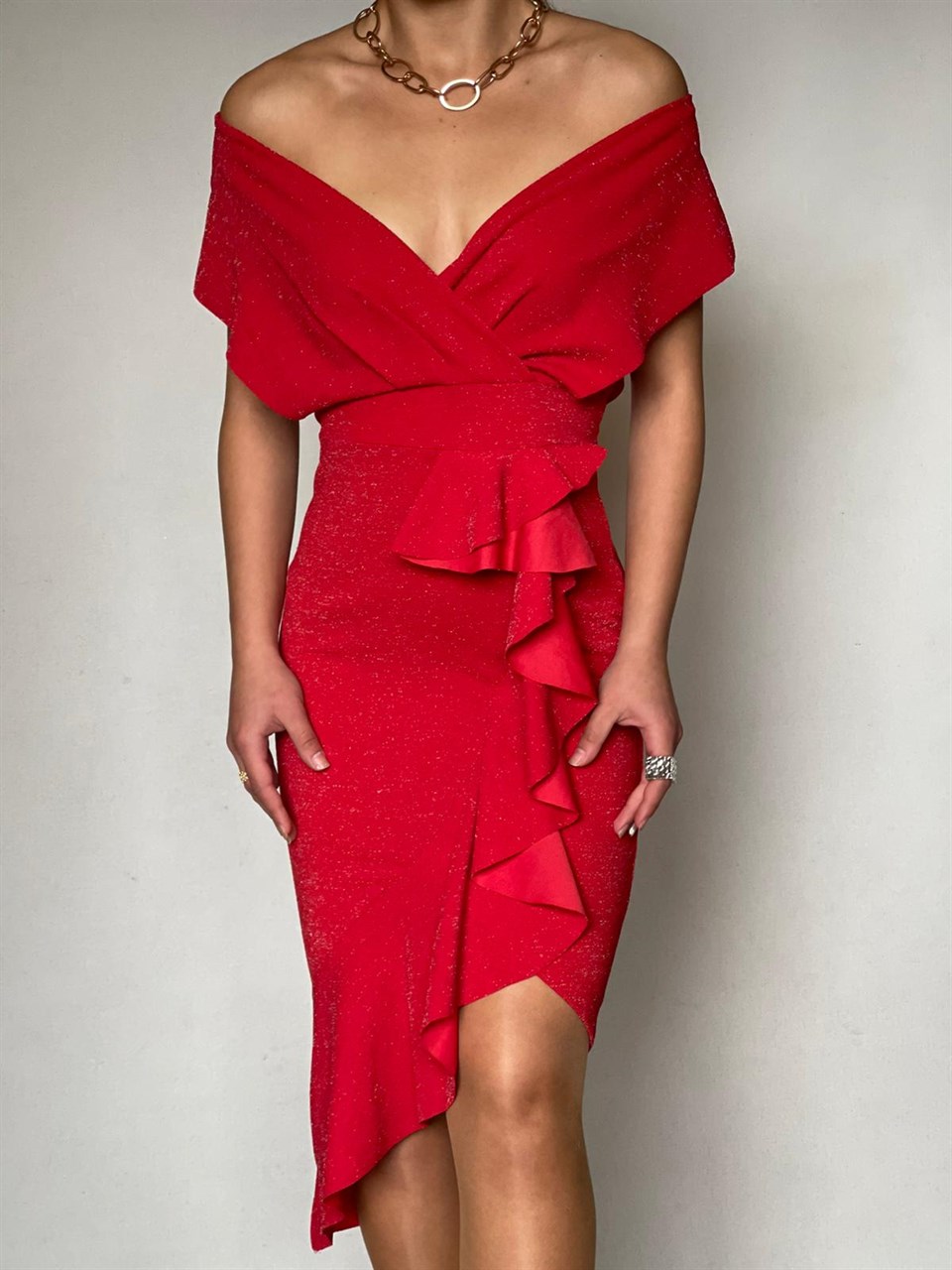 Simli Likralı Crep Kumaş Volan Detay Tasarım Elbise