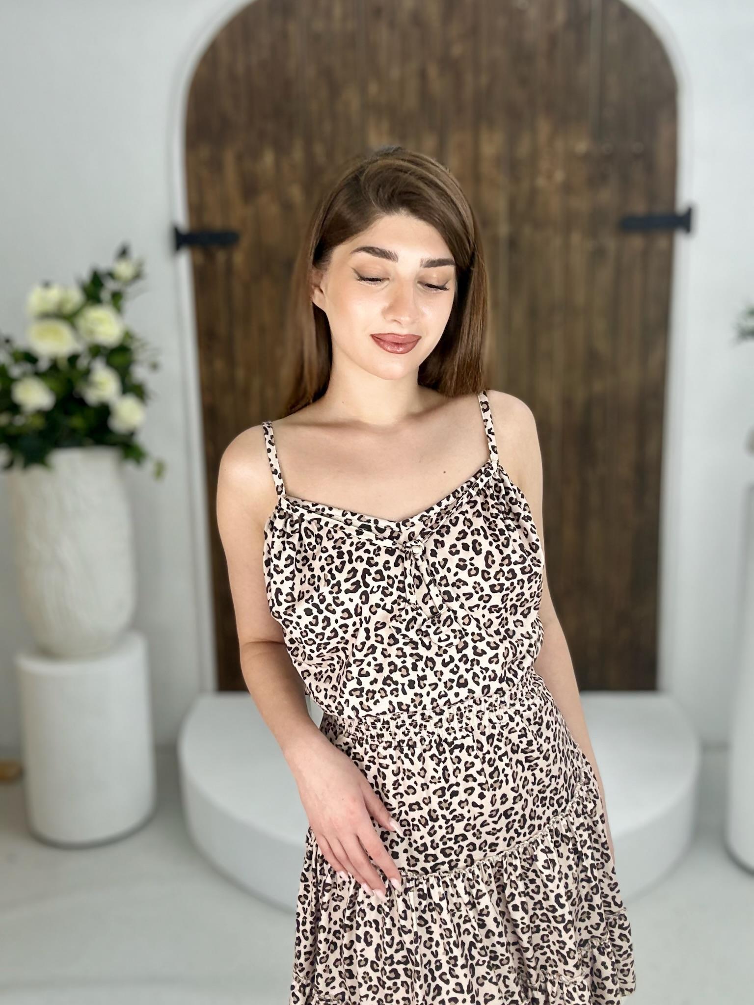 Süprem Kumaş Leopar Desenli Kloş Elbise