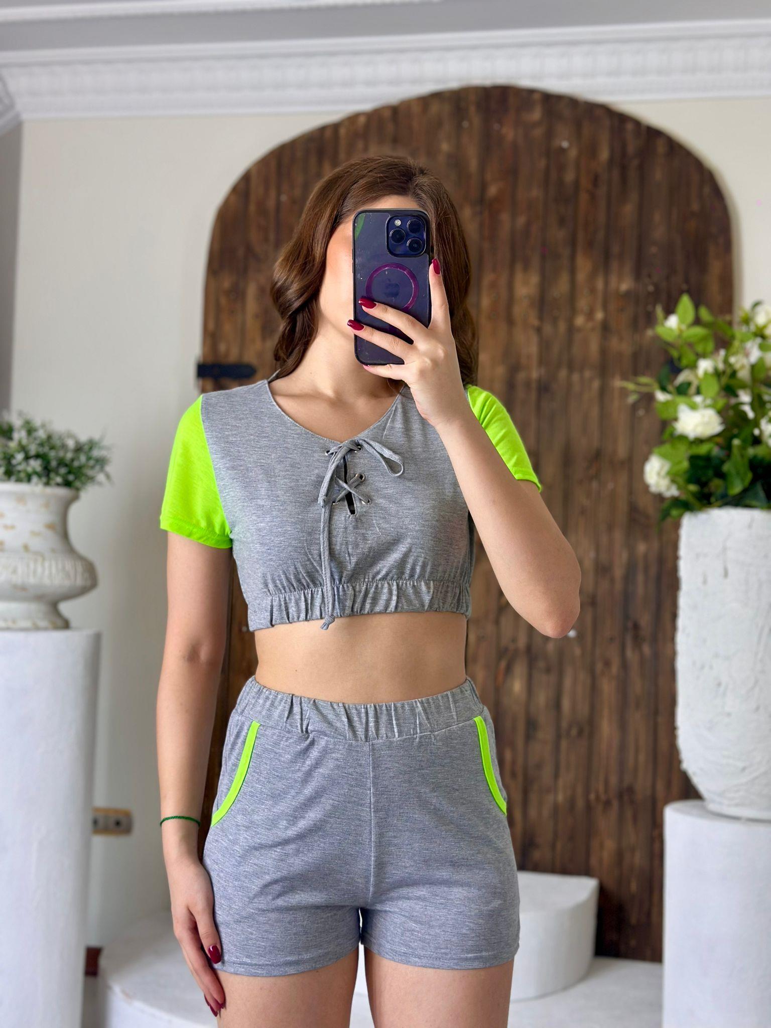 Süprem Kumaş Neon Detay Şort Crop Takım Yeşil