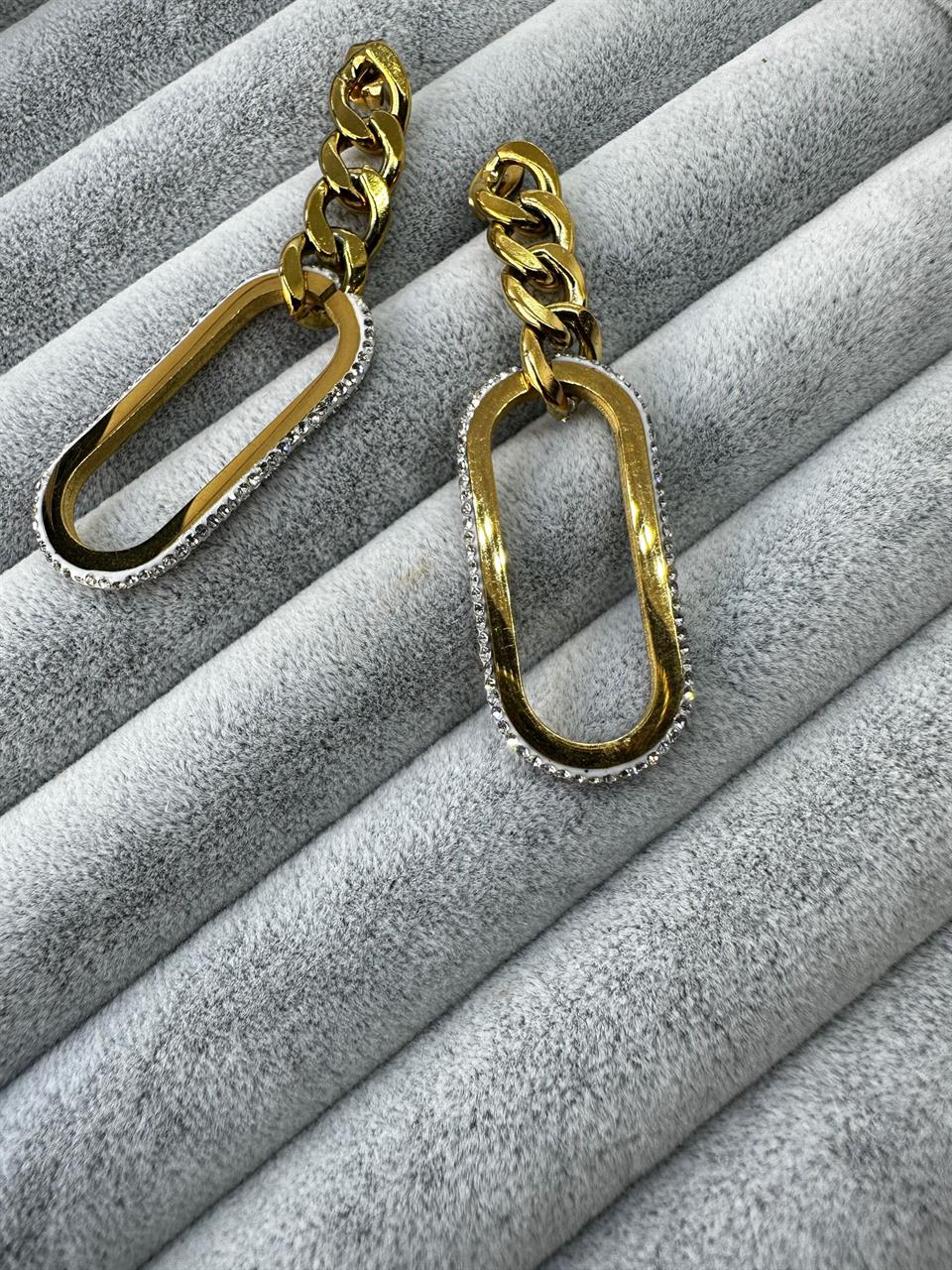 Zincir Detaylı Zirkon Taşlı Gold Renk Çelik Küpe 