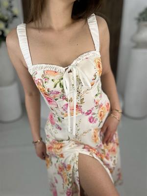  İthal Crep Kumaş Kalp Yaka Midi Boy Çiçek Desen Elbise Beyaz