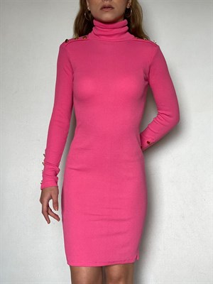  Kaşkorse Kumaş Omuz ve Kol Gold Düğme Detaylı Balıkçı Yaka Elbise