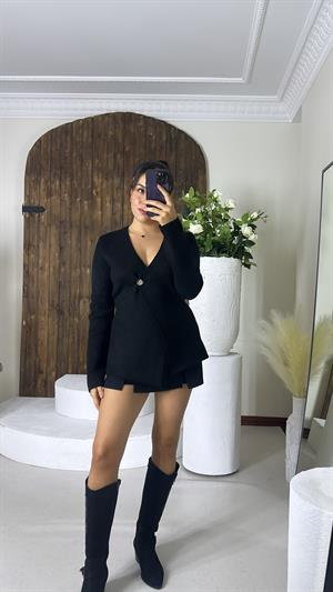  Tek Düğme Detaylı Triko Siyah Hırka