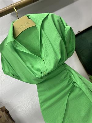 Ağaç Kabuğu Kumaş Gömlek Yaka Bağlama Detaylı Yeşil Elbisemiz