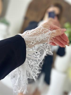 Atlas Kumaş Dantel Detaylı Ceket Elbise