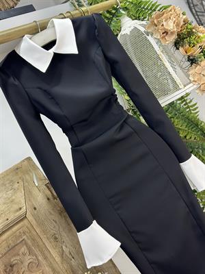 Atlas Kumaş Gömlek Detaylı Siyah Uzun Kalem Elbise