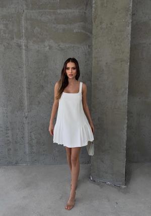 Atlas Kumaş Kare Yaka Pileli Rahat Kesim Elbise