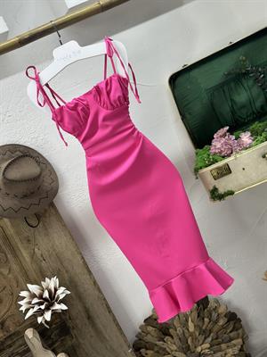 Atlas Kumaş Omuzlar Bağlama Askılı Balık Form Elbise