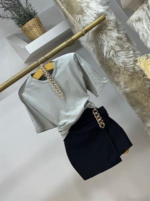 Atlas Kumaş Zincir Aksesuarlı Mini Siyah Etek 