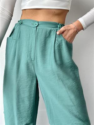 Bel ve Paça Büzgü Ayarlı Paraşüt Pantolon