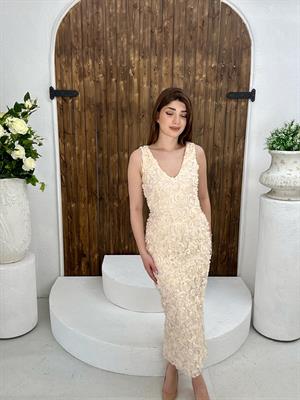 Boyutlu Çiçek Detay Şifon Kumaş V Yaka Kalem Elbise Krem