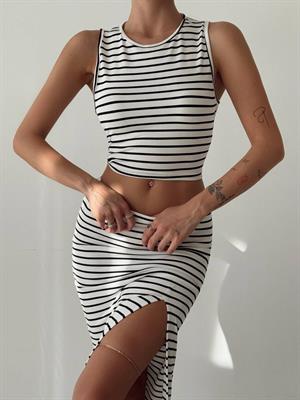 Burgu Kumaş Çizgi Desen Crop Kalem Etek İkili Takım  Beyaz