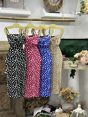 Bürümcük Kumaş Göğüs Bağ Detay Askılı Yırtmaçlı Elbisemiz 