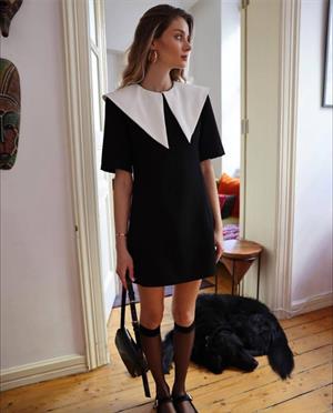 Büyük Yaka Atlas Kumaş Elbisemiz 